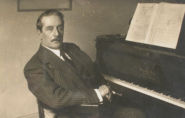 Giacomo Puccini è uno dei compositori che hanno reso famoso il Teatro alla Scala di Milano